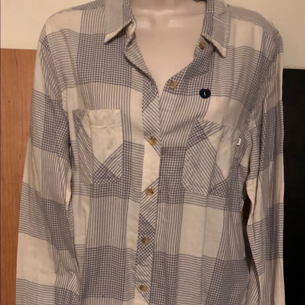 Women’s Abercrombie & Fitch button down shirt